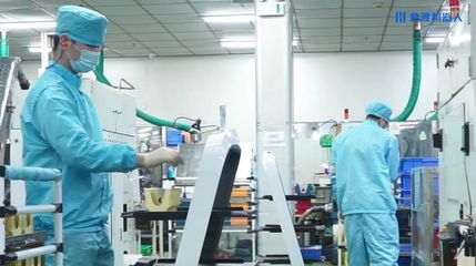 普渡機器人亮相深圳衛(wèi)視,助力綠色低碳技術(shù)創(chuàng)新